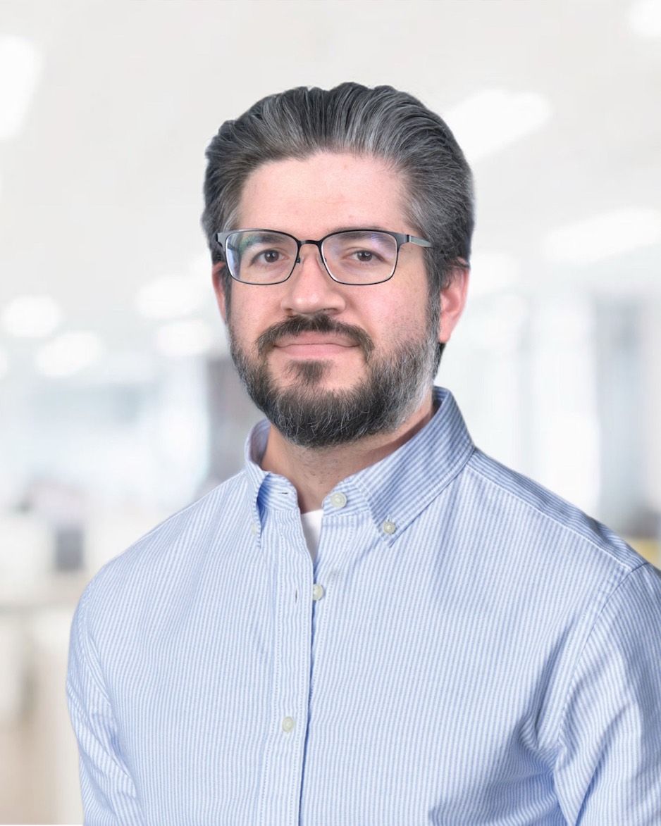 Christopher Lynch Christopher Lynch